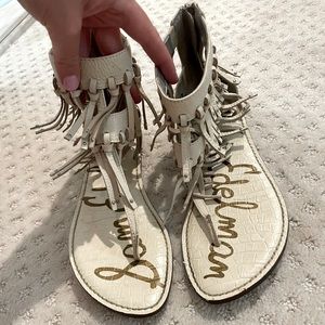 Super cute gladiator fringe sandals!